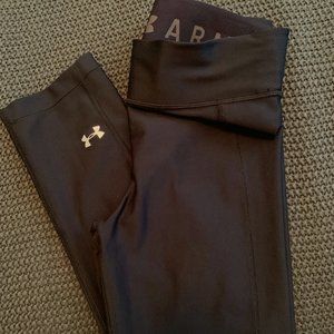NWOT Under Armor Yoga Pants